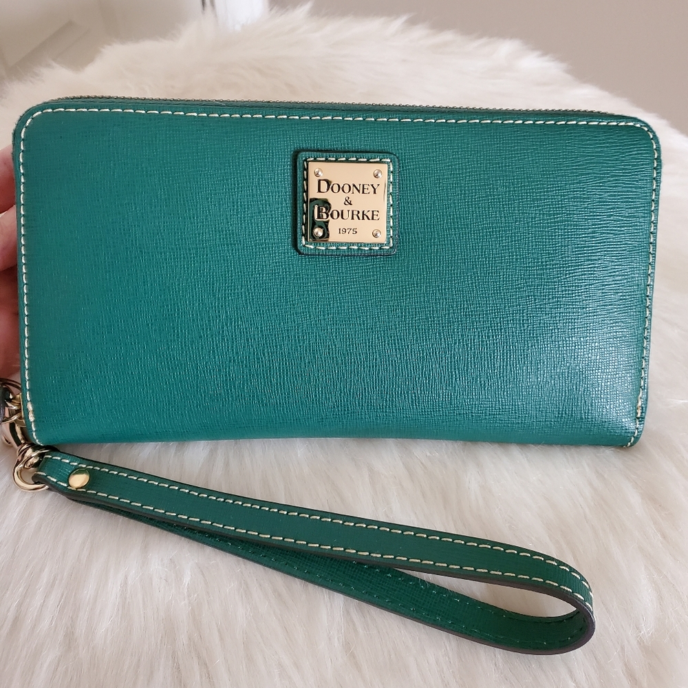 Dooney & Bourke Saffiano large zip around wallet